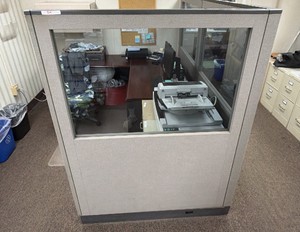 Commercial Office Cubicle Privacy Panel with Glass Window