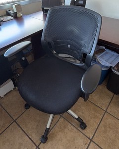 Ergonomic Mesh Office Task Chair with Adjustable Arms