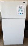 Hotpoint White Top-Freezer Refrigerator – Clean & Fully Functional