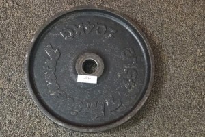 Universal brand 45 lb weights 2 in lot