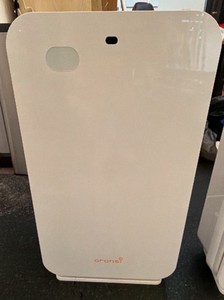 Oransi Max HEPA Air Purifier (Model OVHM80) with remote control