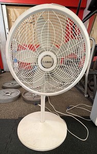 Lasko oscillating fan