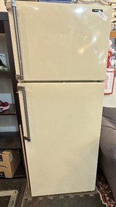 Kenmore Top-Freezer Refrigerator with Icemaker  Almond Finish