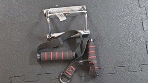 Lot of 2 Cable Machine Attachments  V-Bar and D-Handle Set