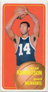 1970-71 Topps Oscar Robertson #100 Basketball Card