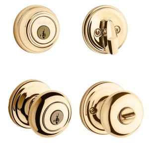 Kwikset Juno Polished Brass Exterior Entry Door Knob and Single Cylinder Deadbolt Combo Pack Featuring SmartKey Security
