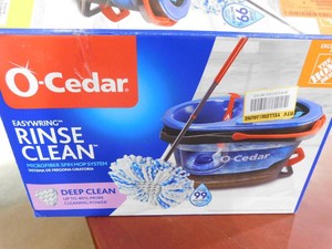 O-Cedar RinseClean Deep Clean Microfiber Spin Mop with PACS Hard Floor Cleaner (10-Count) and Mop Head Refills