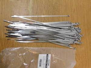 Xuttum 12 Stainless Steel Ties
