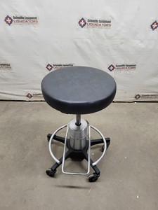 82931 - Reliance 054005 Hydraulic Surgical  Exam Stool