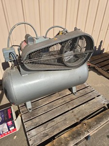 Dayton Speedaire Air Compressor - untested