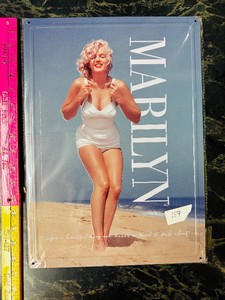 The Quintessential MARILYN Wall Art - On the Beach