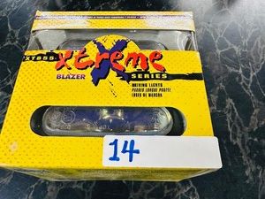 Blazer xtreme High Power HALOGEN LIGHT KIT  w Mounting Brackets - NOS - XT855