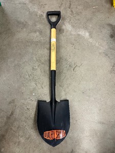 New  QualityShield D-Handle SPADE SHOVEL