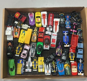 miscellaneous lot of diecast, hot wheels, matchbox cars, truck trucks, vehicle vehicles
