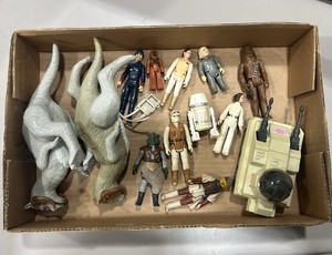 vintage Star Wars Figures, vehicles, and creatures
