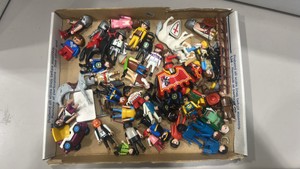 Playmobil figures, weapons, accessories, animals lot