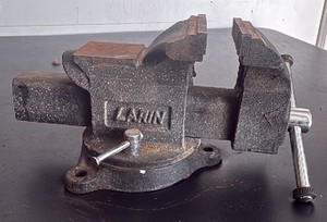 Larin 4 Bench Vise