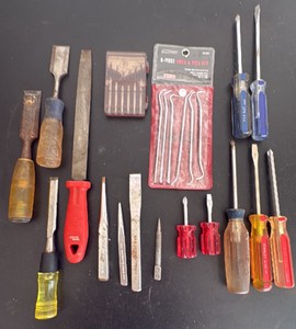 Wood Chisels, File, Punches, Screwsdrivers, Pick Set