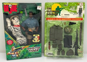 Vintage the adventures of GI Joe save the tiger action figure and the ultimate soldier accessory kit, new in box Loose piece inside.