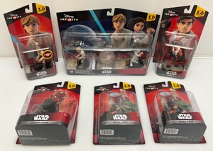 A group of miscellaneous Disney infinity Star Wars, characters, new on card