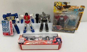 Miscellaneous collectible transformers some new in packs