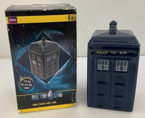 Dr Who Ceramic TARDIS Money Box Bank ZEON 16cm Tall 6.5 Inch  Boxed BBC DR 2009