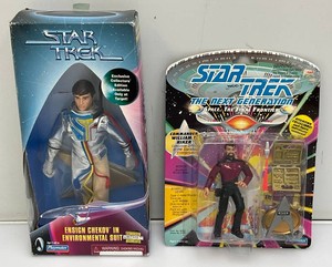 Miscellaneous vintage star trek action figures new in pack