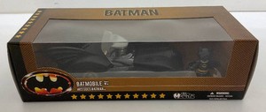 MEZCO TOYZ MINI MEZ-ITZ 1989 BATMAN and BATMOBILE Action Figure Set (Sealed)