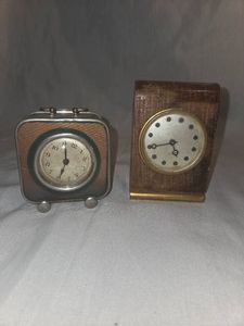 Set of 2 Vintage Clocks