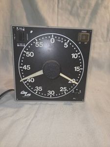 Vintage GraLab electro-mechanical darkroom timer