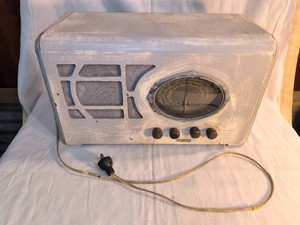 Vintage antique wood radio