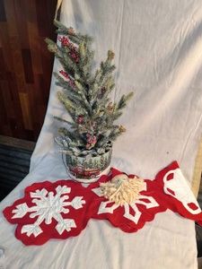 Christmas Lot-3 pieces