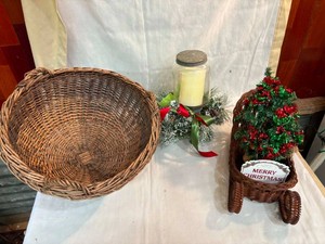 VINTAGE Christmas Decor - 3 piece lot