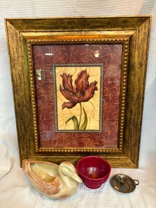 Artwork and decor lot-4 pieces