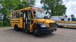 2015 FREIGHTLINER HANDICAP BUS WITH LIFT