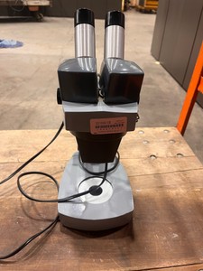 Forty Microscope (619567)
