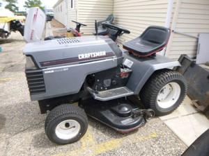Craftsman Riding Lawn Mower
