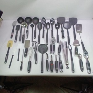 Large lot of Mixed Kitchen Utensils Gadgets Spatulas Ladles Whisks KitchenAid