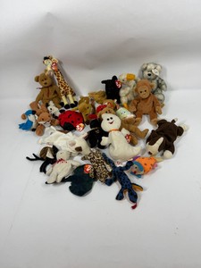 Lot of Plush Stuffed Animals with Giraffe, Teddy Bears & Character Toys
