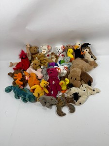 Large Lot of Assorted Plush Toys & TY Beanie Babies