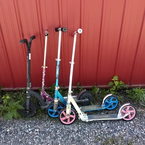 Lot of 4 Kick Scooters with Razor, Pulse & Unbranded Scooters