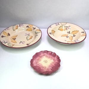 Lot of Butterfly Pattern Serving Bowl and Decorative Plates
