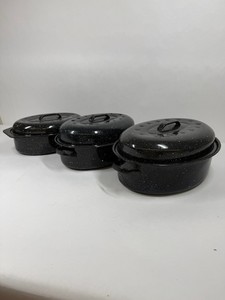 Lot of Cast Iron Mini Cocottes and Covered Baking Dishes