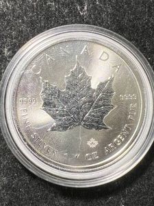 2025 CANADIAN MAPLE LEAF 1 TROY OZ .9999 FINE SILVER IN AIRTITE