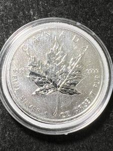 2012 CANADIAN MAPLE LEAF 1 TROY OZ .9999 FINE SILVER IN AIRTITE