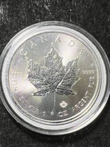 2024 CANADIAN MAPLE LEAF 1 TROY OZ .9999 FINE SILVER IN AIRTITE