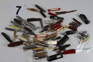 Lot of Folding Multitools and Knives