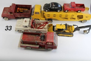 Lot of Vintage Tonka Trucks