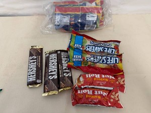 12x Candy Variety