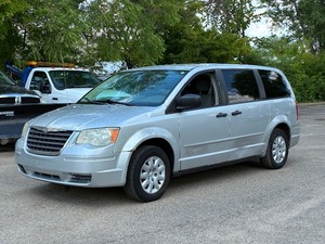2008 CHRYSLER TOWN AND COUNTRY LX No Accidents Reported (NO RESERVE)